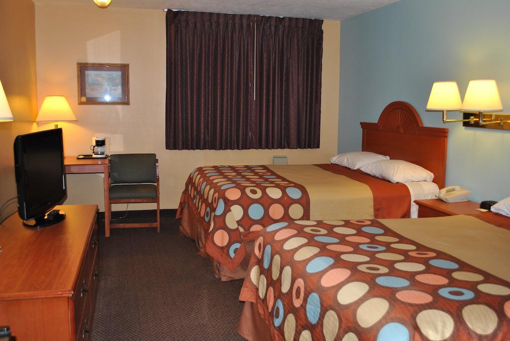 Hotel Super 8 By Wyndham Shipshewana Pokój zdjęcie