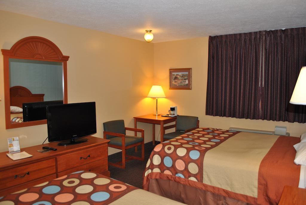 Hotel Super 8 By Wyndham Shipshewana Pokój zdjęcie